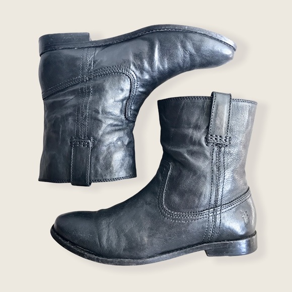 Frye Anna Shortie Black Leather Cute Casual Streetwear Pull On Ankle Booties - Picture 16 of 16